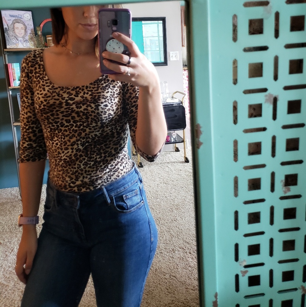Cheetah Print. Scoop neck and back shirt